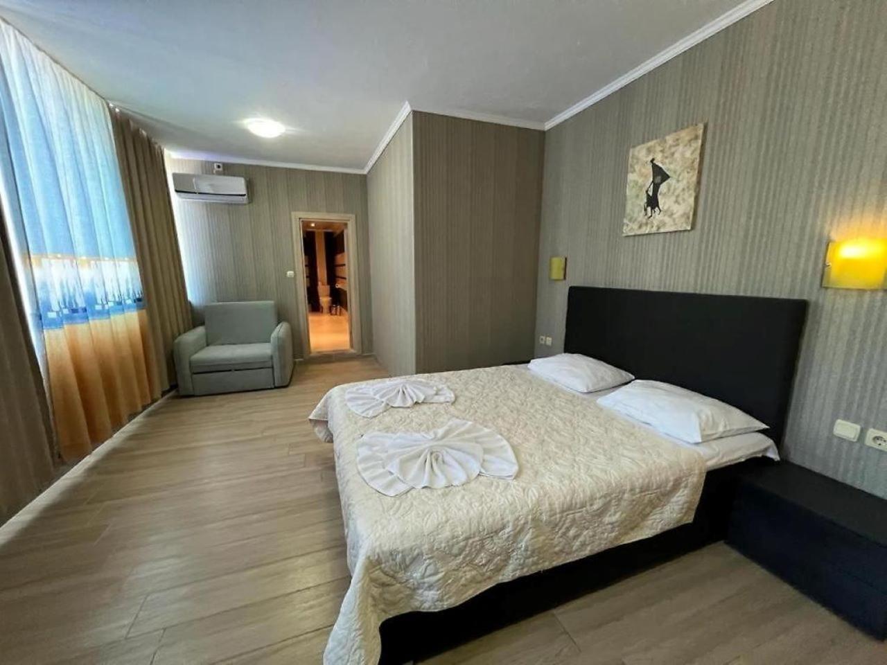 Family Hotel Gallery Sunny Beach Ngoại thất bức ảnh
